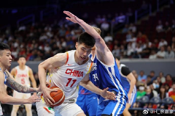 驰援国家队，余嘉豪社媒：繁华时不凑热闹，低谷时绝不退场